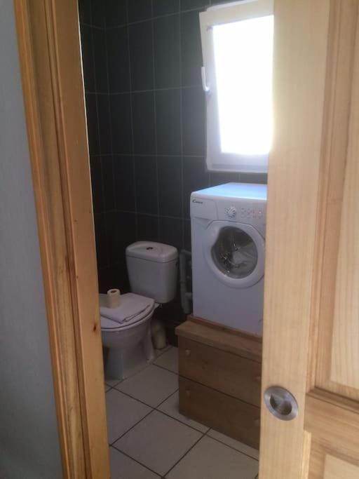 ポンジボーLe Coin Tranquille Au Pied Du Puy De Domeアパートメント エクステリア 写真